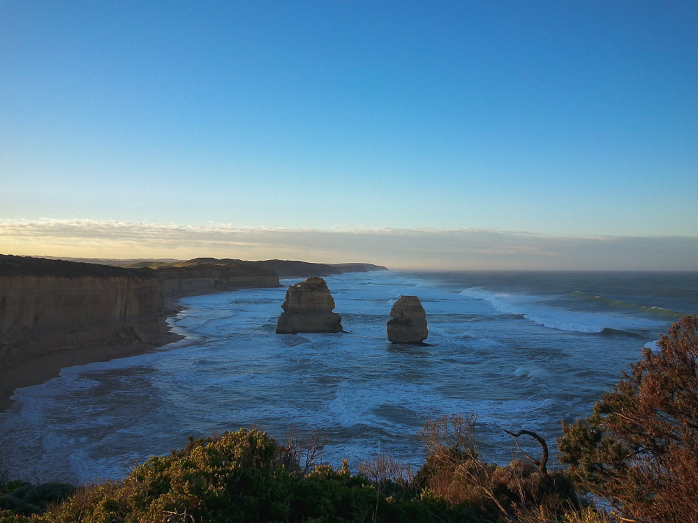 Twelve Apostles, Victoria, Australia © Andy Lee