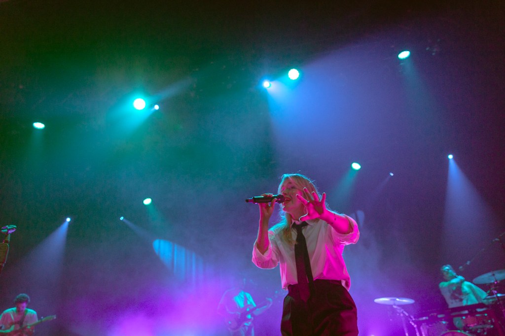 Dizzy singer Katie Munshaw with band