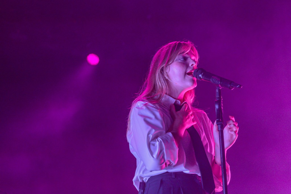 Dizzy singer Katie Munshaw